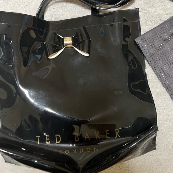 Bags - Picture 4 of 5